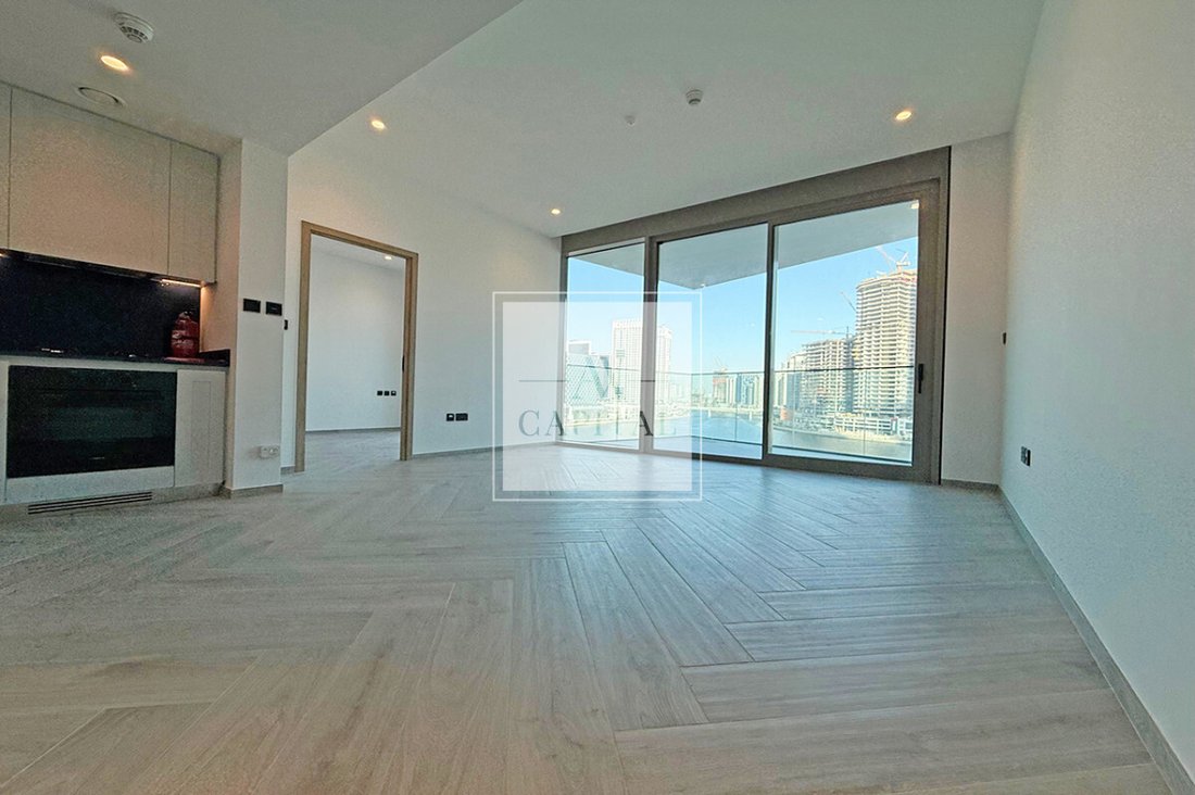 Apartment in Business Bay, Dubai, United Arab Emirates 2 - 18563488