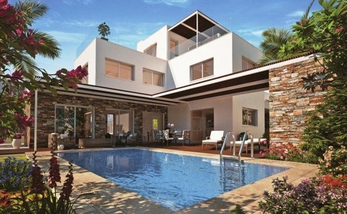House in Paphos, Paphos, Cyprus 1