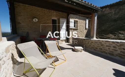 House in Cornillon-Confoux, Provence-Alpes-Côte d'Azur, France 1