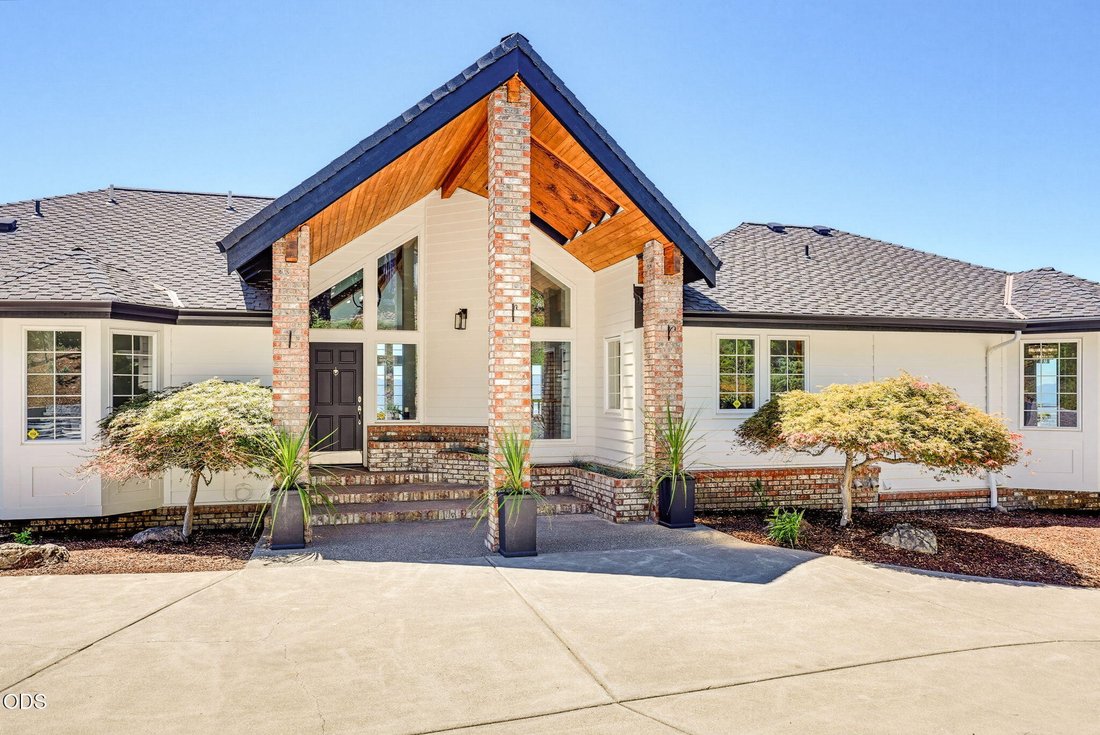 House in Medford, Oregon, United States 4 - 18561040