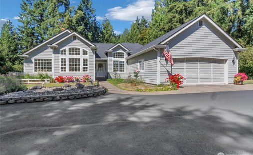 House in Roy, Washington, United States 1
