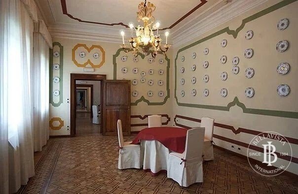 Villa in Bassano del Grappa, Veneto, Italy 5 - 18558399