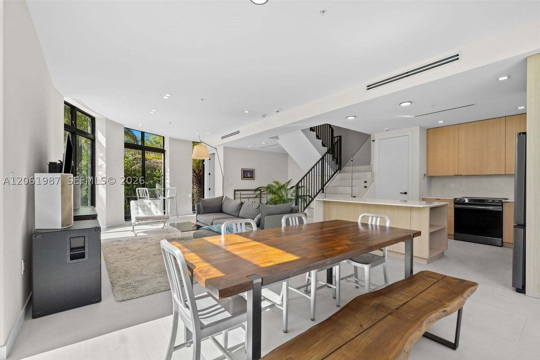 Townhouse in Miami, Florida, United States 4 - 18561950