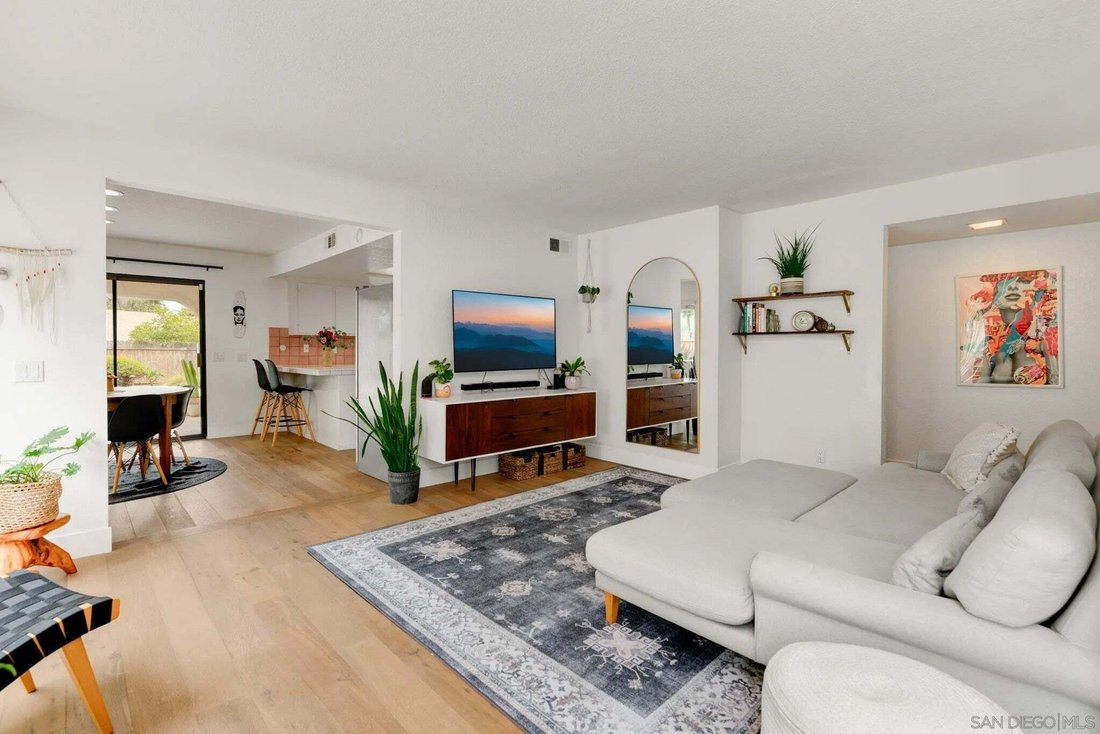 Townhouse in Carlsbad, California, United States 4 - 18562199