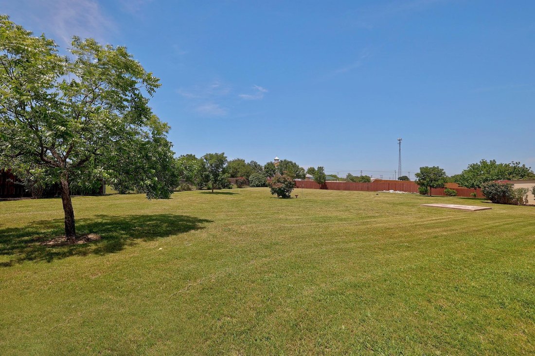 House in Georgetown, Texas, United States 3 - 18562033