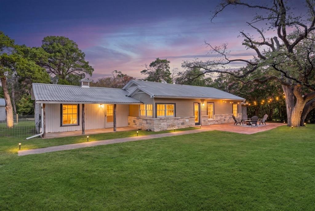House in Waco, Texas, United States 1 - 18562800