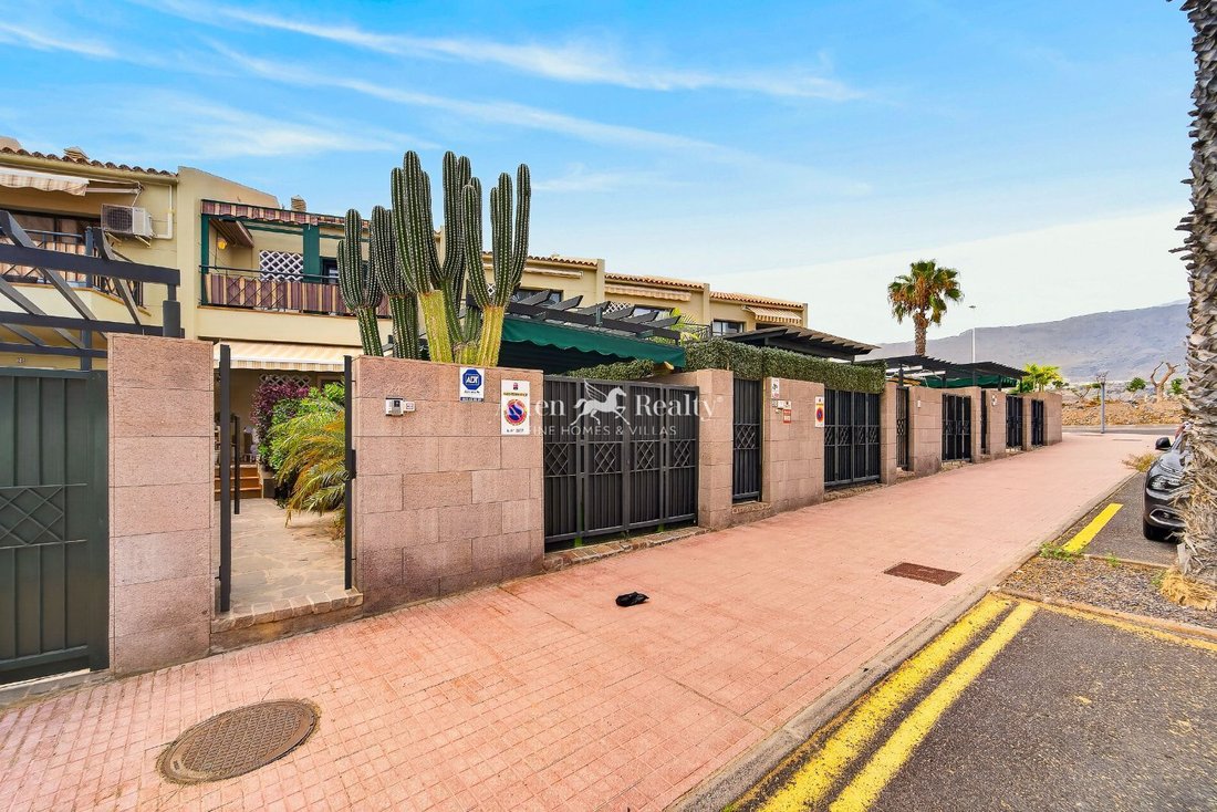 Apartment in Costa Adeje, Adeje, Canary Islands 2 - 18563209