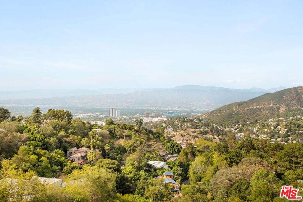 House in Los Angeles, California, United States 2 - 18561204