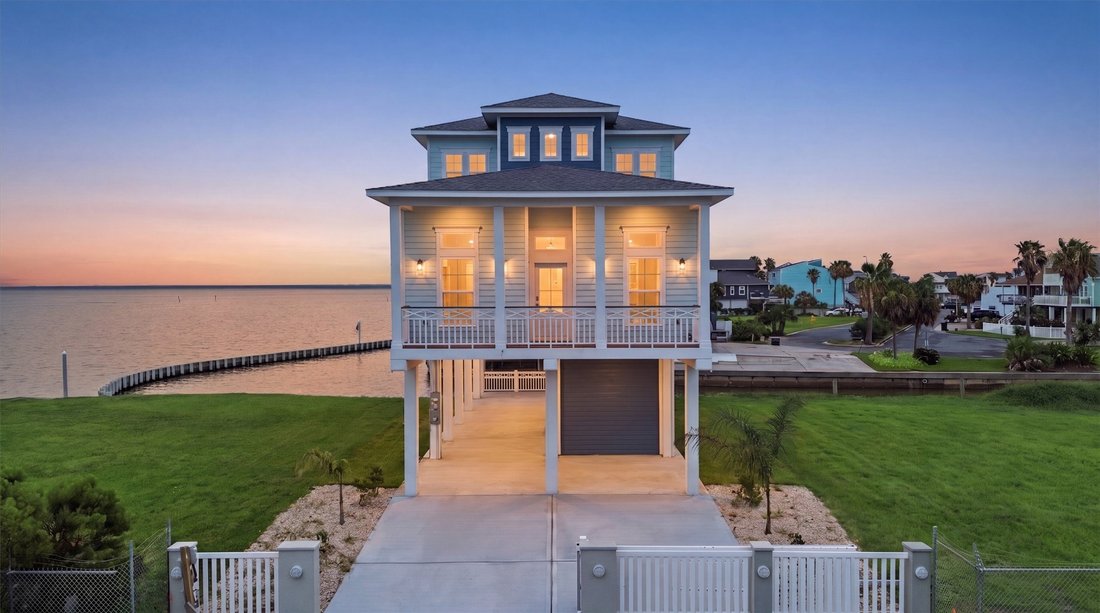 House in Galveston, Texas, United States 1 - 18564149