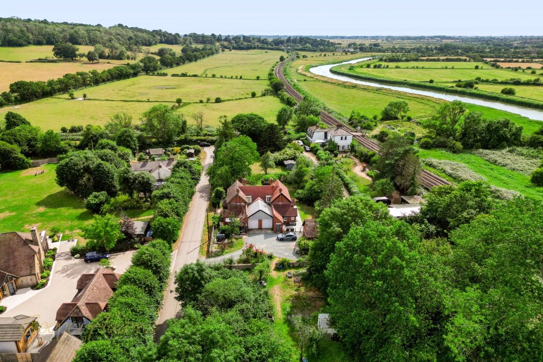 House in Warningcamp, England 4 - 18402833