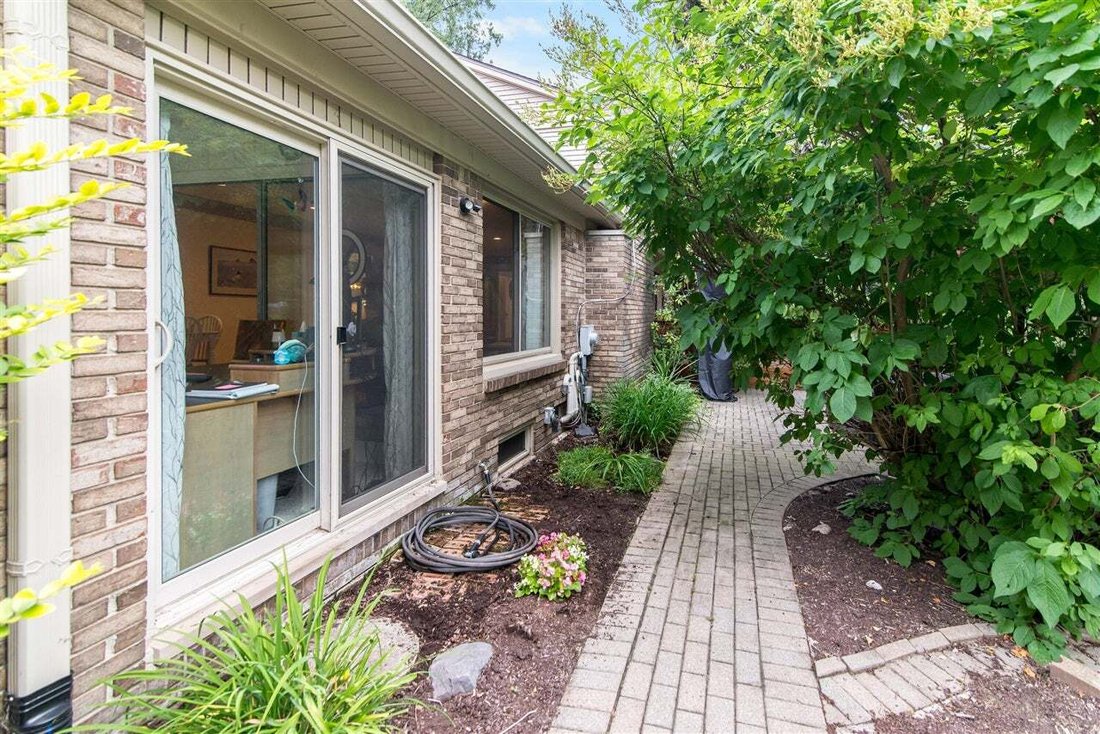 House in Farmington Hills, Michigan, United States 5 - 18564961