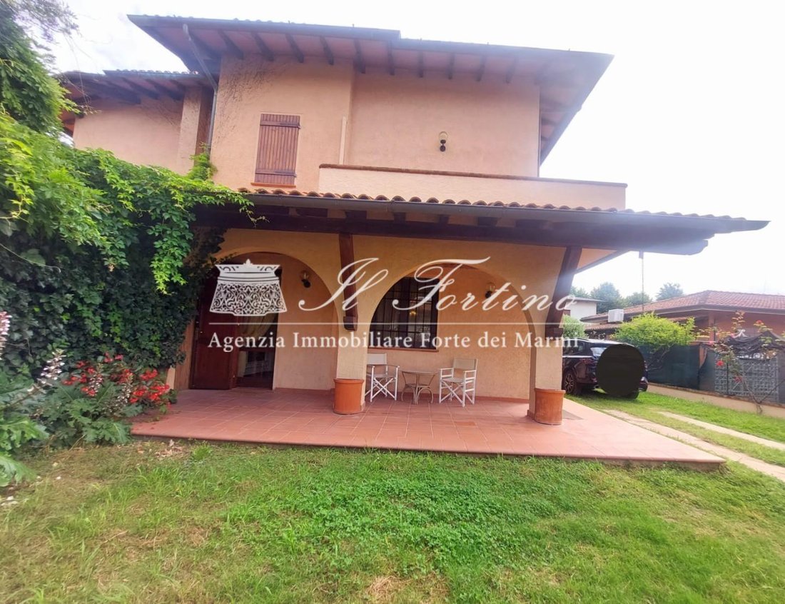 Country House in Center, Forte dei Marmi, Tuscany 2 - 17294932
