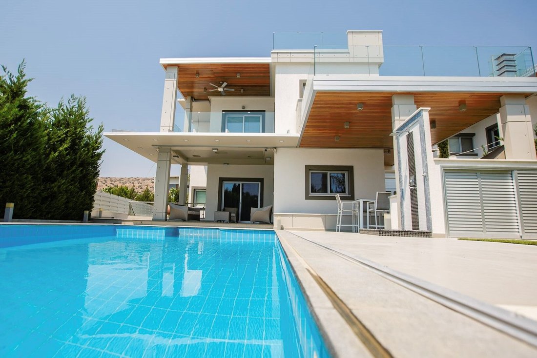 Villa in Agios Tychon, Limassol, Cyprus 3 - 14615036