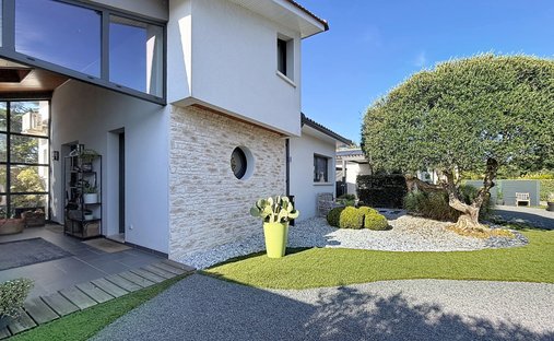 Haus in Saint-Yrieix-sur-Charente, Neu-Aquitanien, Frankreich 1