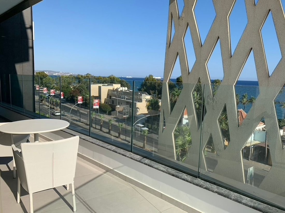 Apartment in Agios Tychon, Limassol, Cyprus 5 - 14403473
