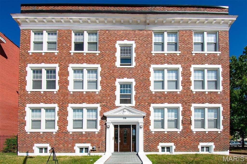 University City, Missouri, United States 3 - 18561918