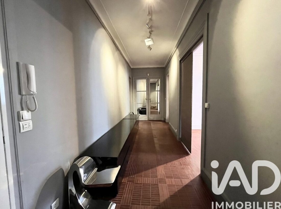 Apartment in Auteuil Nord, Paris 16e Arrondissement, Paris 4 - 18567716