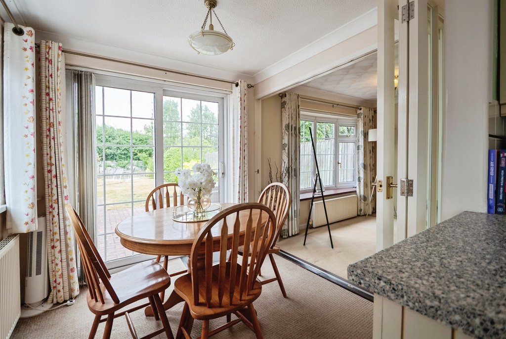 House in Bishopstoke, Eastleigh, England 4 - 18561011