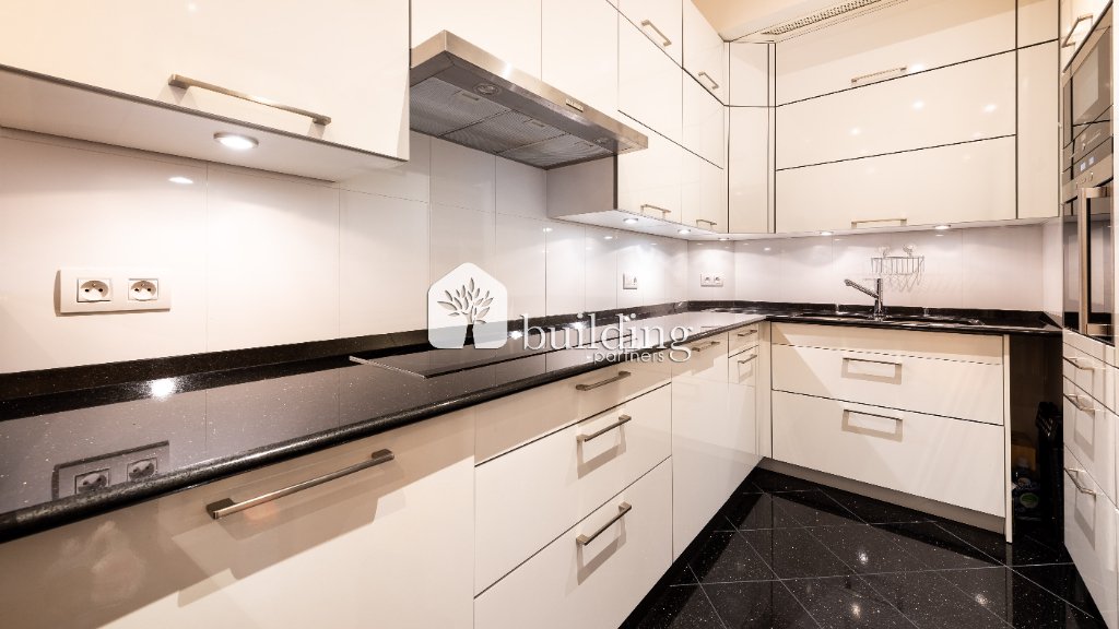 Apartment in Grange Aux Belles-Terrage, Paris 10e Arrondissement, Paris 5 - 18565898