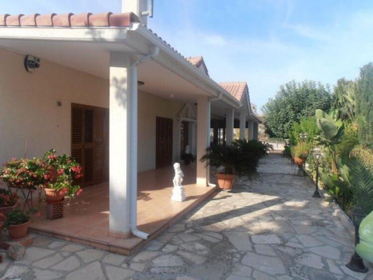 Bungalow in Foinikaria, Limassol, Cyprus 1 - 13004823