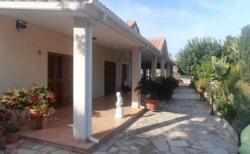 Bungalow in Foinikaria, Limassol, Cyprus 1