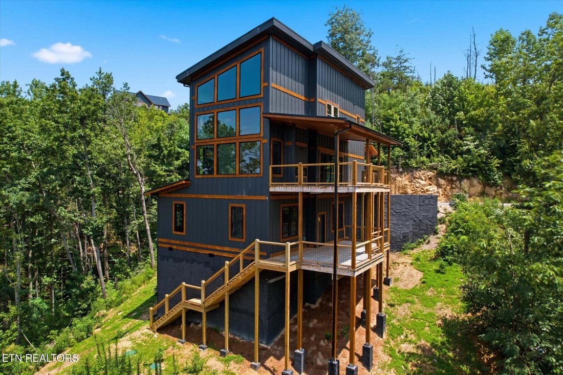 House in Sevierville, Tennessee, United States 1 - 18564886