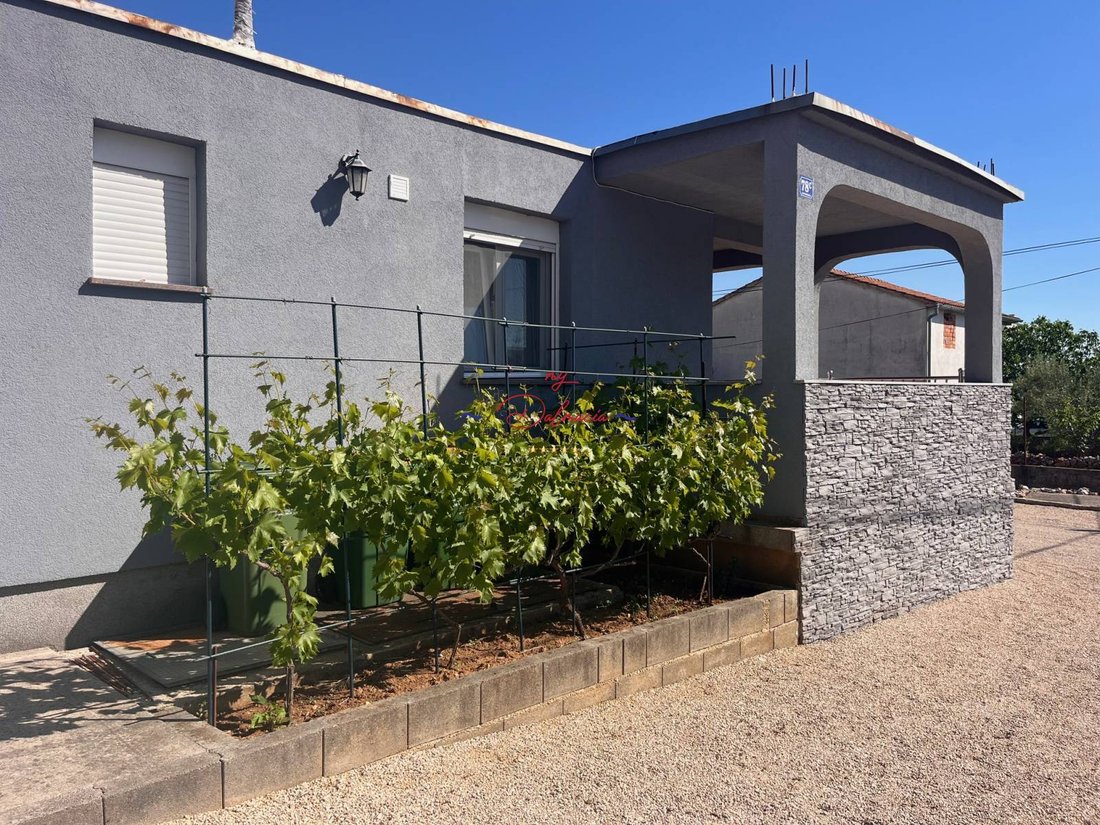 House in Vodice, Sibenik-Knin County, Croatia 1 - 15694725