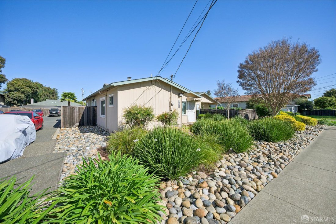 Hayward, California, United States 1 - 18561047