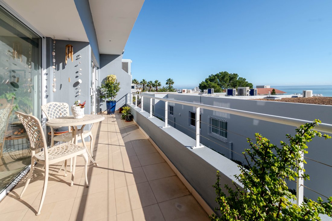 Apartment in Sea Point, Cape Town, South Africa 5 - 18563890