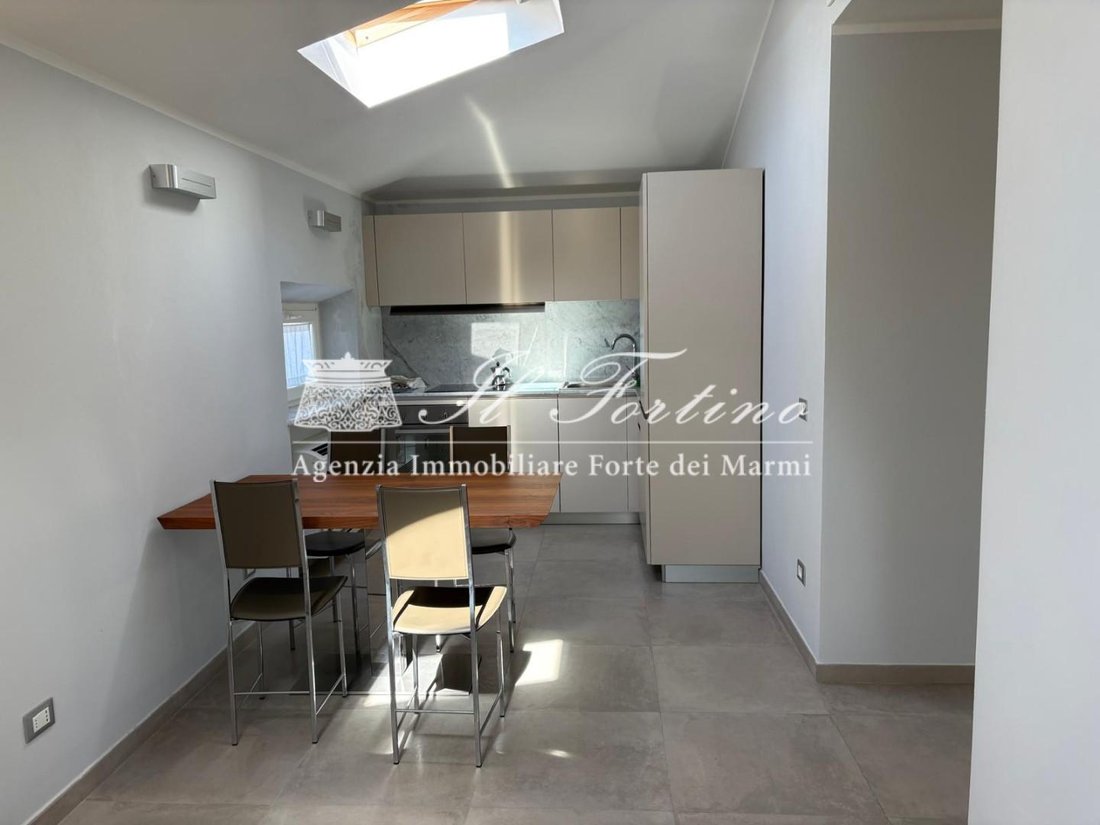 Penthouse in Center, Forte dei Marmi, Tuscany 2 - 17294975