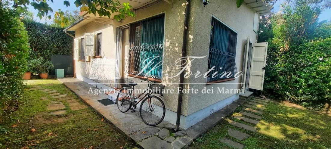 House in Center, Forte dei Marmi, Tuscany 1 - 17294971