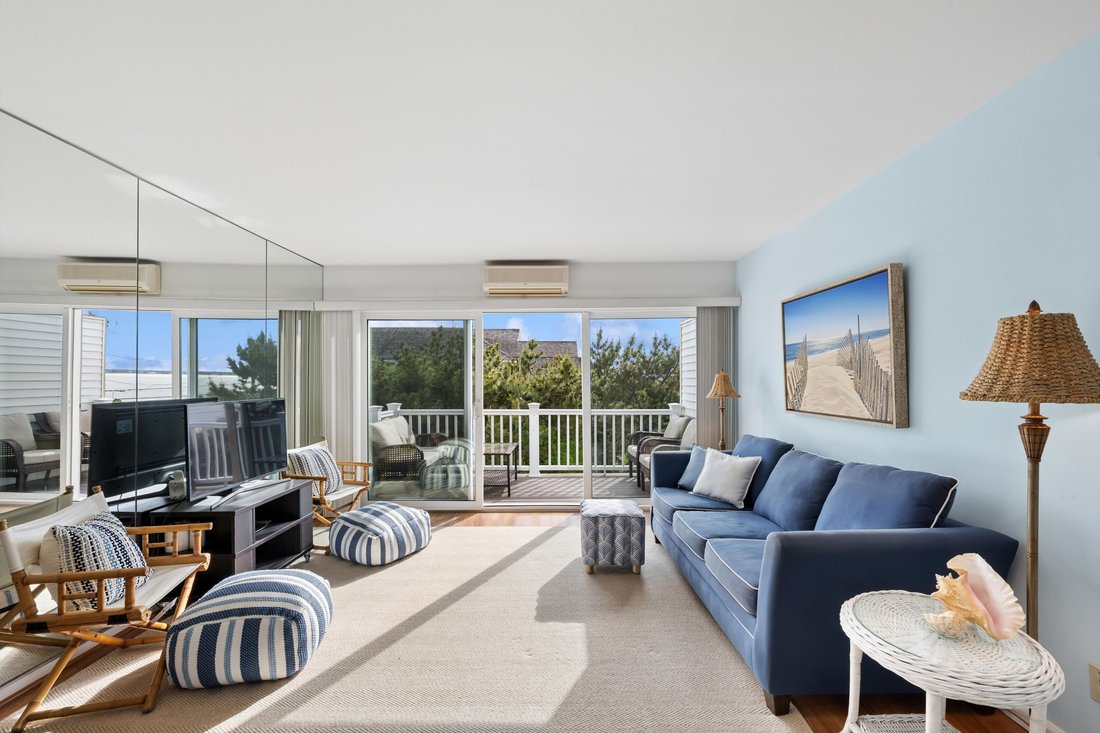 House in Quogue, New York, United States 3 - 18562958