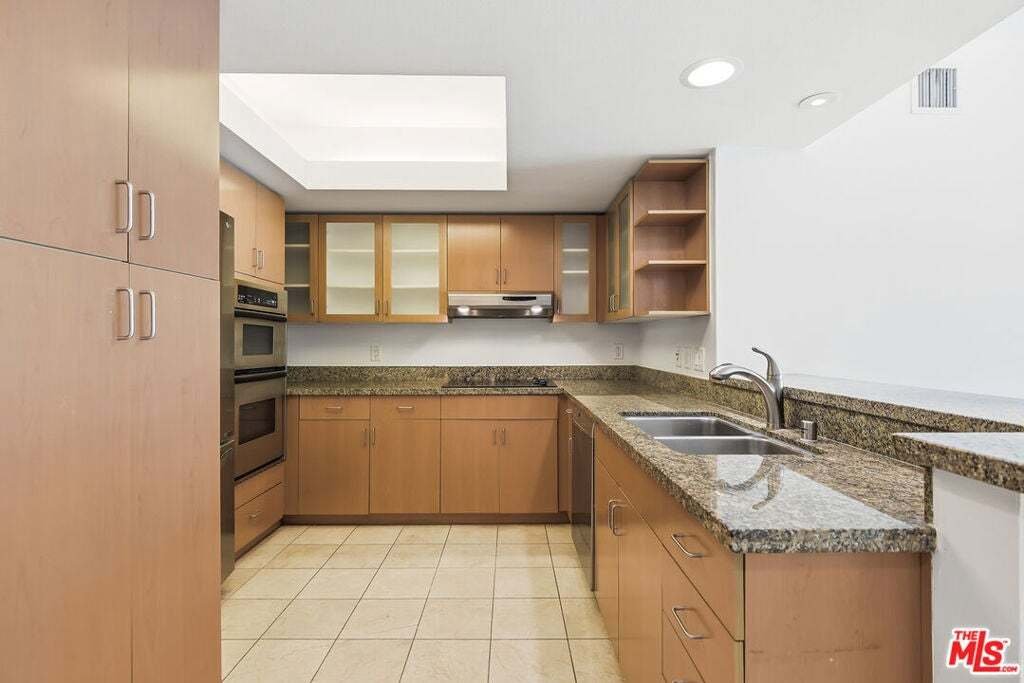 Condo in Marina del Rey, California, United States 3 - 18370001
