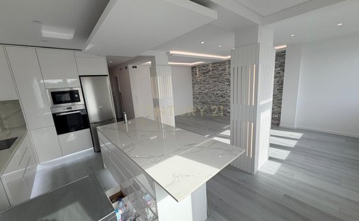 Apartment in Carnaxide e Queijas, Lisbon, Portugal 1