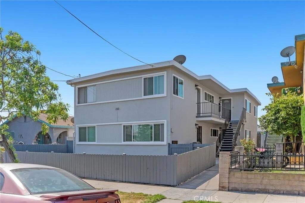 Los Angeles, California, United States 1 - 18562208
