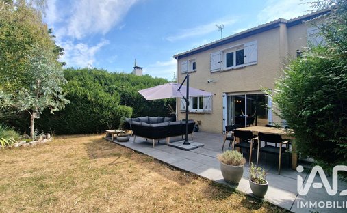 Casa en Nord Est, Lesigny, Francia 1