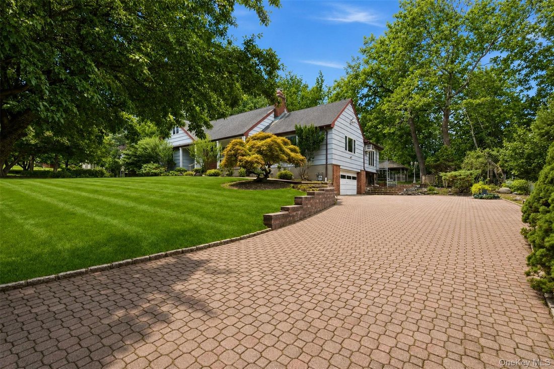 House in Montebello, New York, United States 5 - 18570561