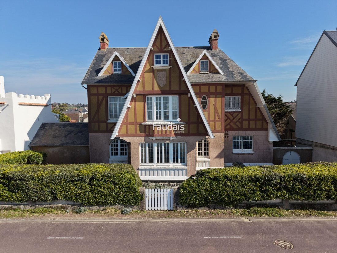 House in Agon-Coutainville, Normandy, France 2 - 18570862
