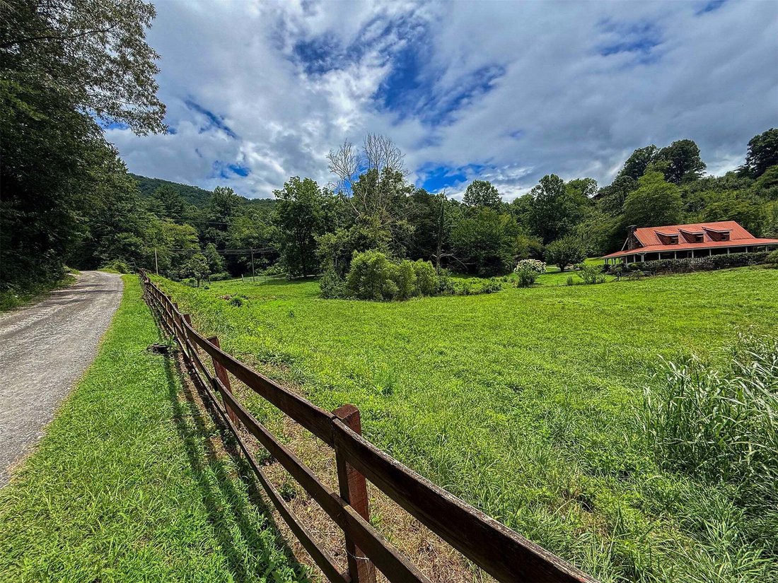 House in Sylva, North Carolina, United States 5 - 18566907
