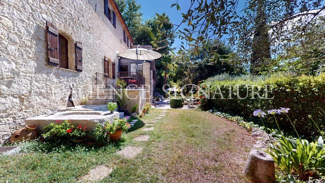 House in Carros, Provence-Alpes-Côte d'Azur, France 3 - 18571048