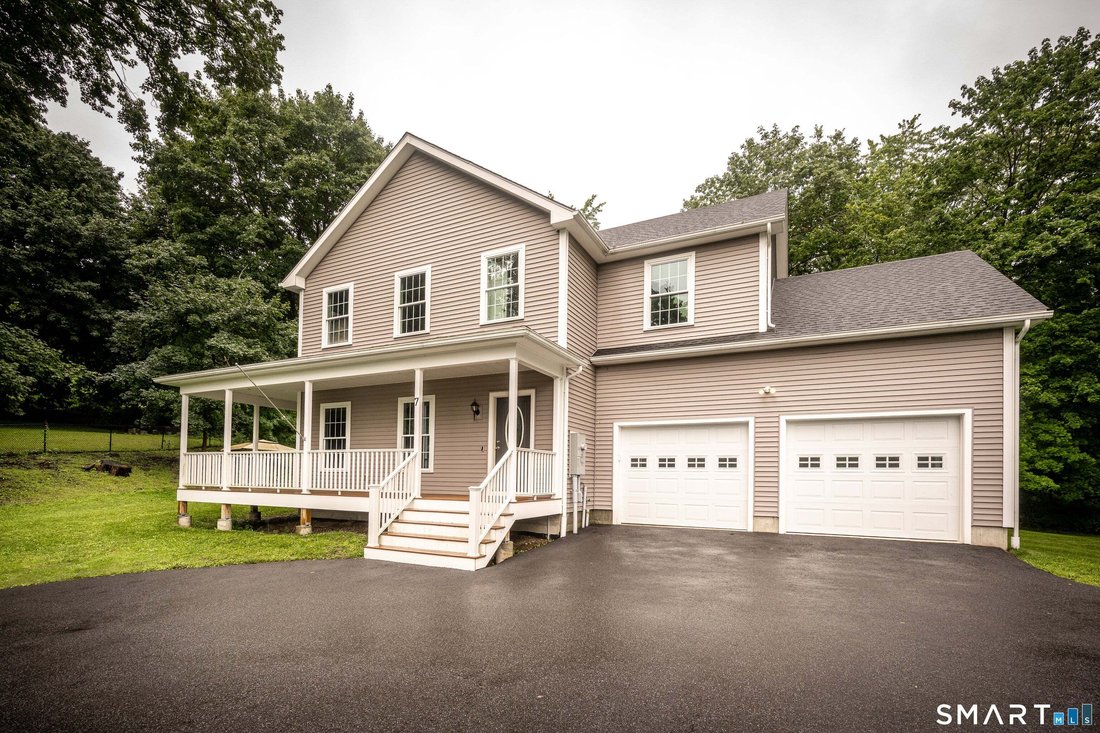 House in Danbury, Connecticut, United States 2 - 18566969