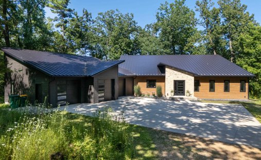 House in Lake Wisconsin, Wisconsin, United States 1
