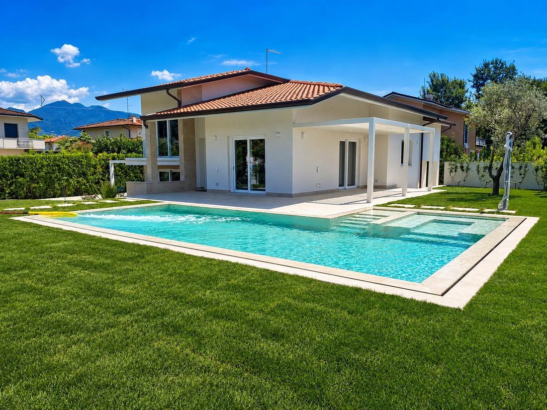 Villa in Center, Forte dei Marmi, Tuscany 2 - 18285759