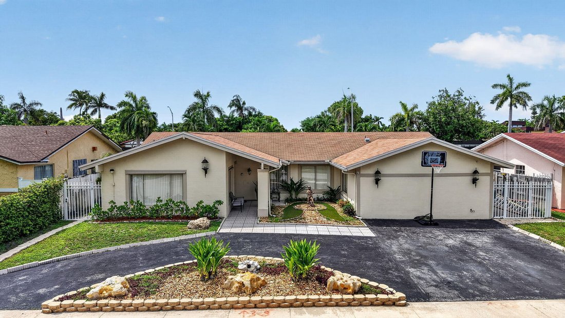House in North Miami Beach, Florida, United States 1 - 18567297