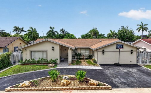 House in North Miami Beach, Florida, United States 1