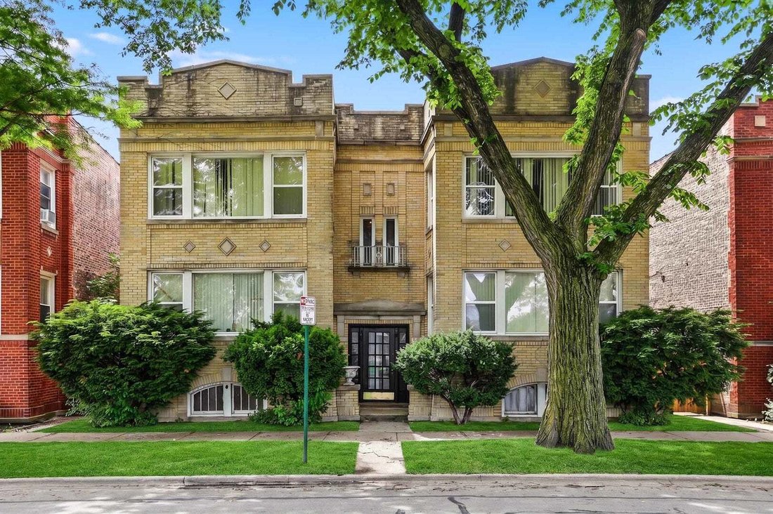 Oak Park, Illinois, United States 1 - 18571432