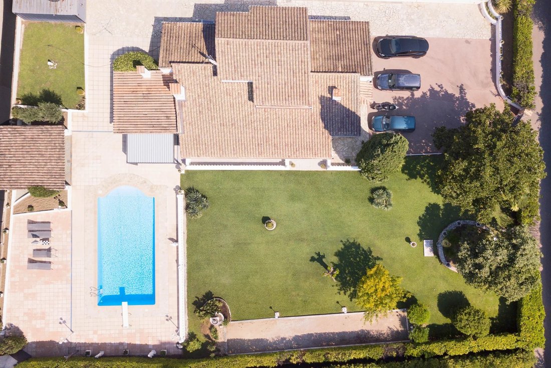 Villa in Mougins, Provence-Alpes-Côte d'Azur, France 3 - 18571719