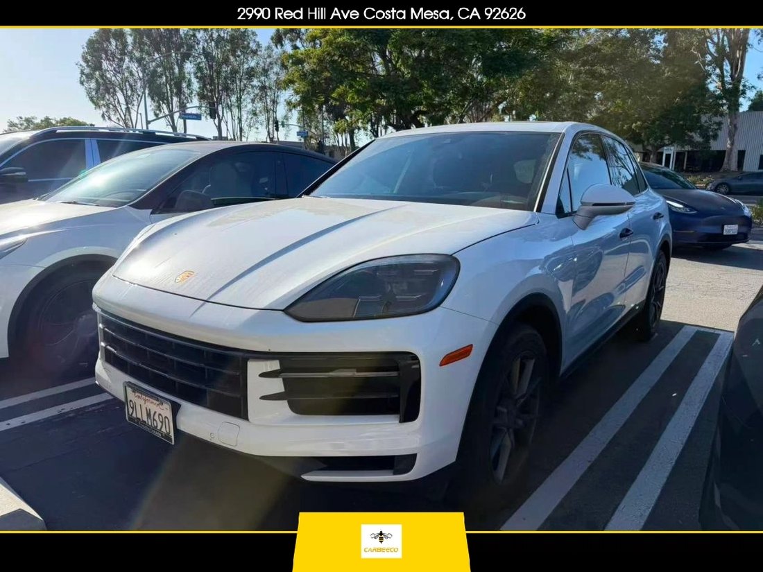 Suv in Costa Mesa, CA, United States 1 - 18571878