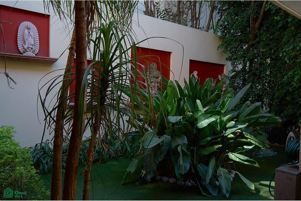 House in Mexico City, Mexico 5 - 18030349
