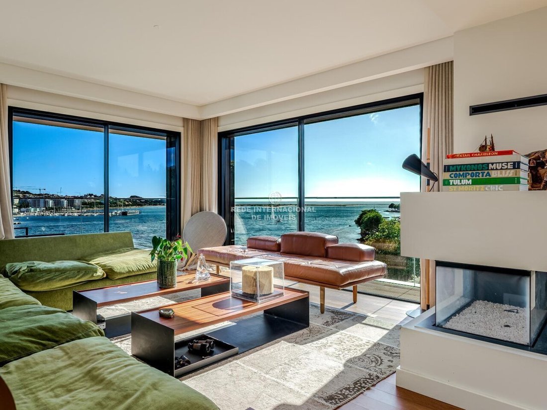 Apartment in Lordelo do Ouro e Massarelos, Porto District, Portugal 3 - 18388325